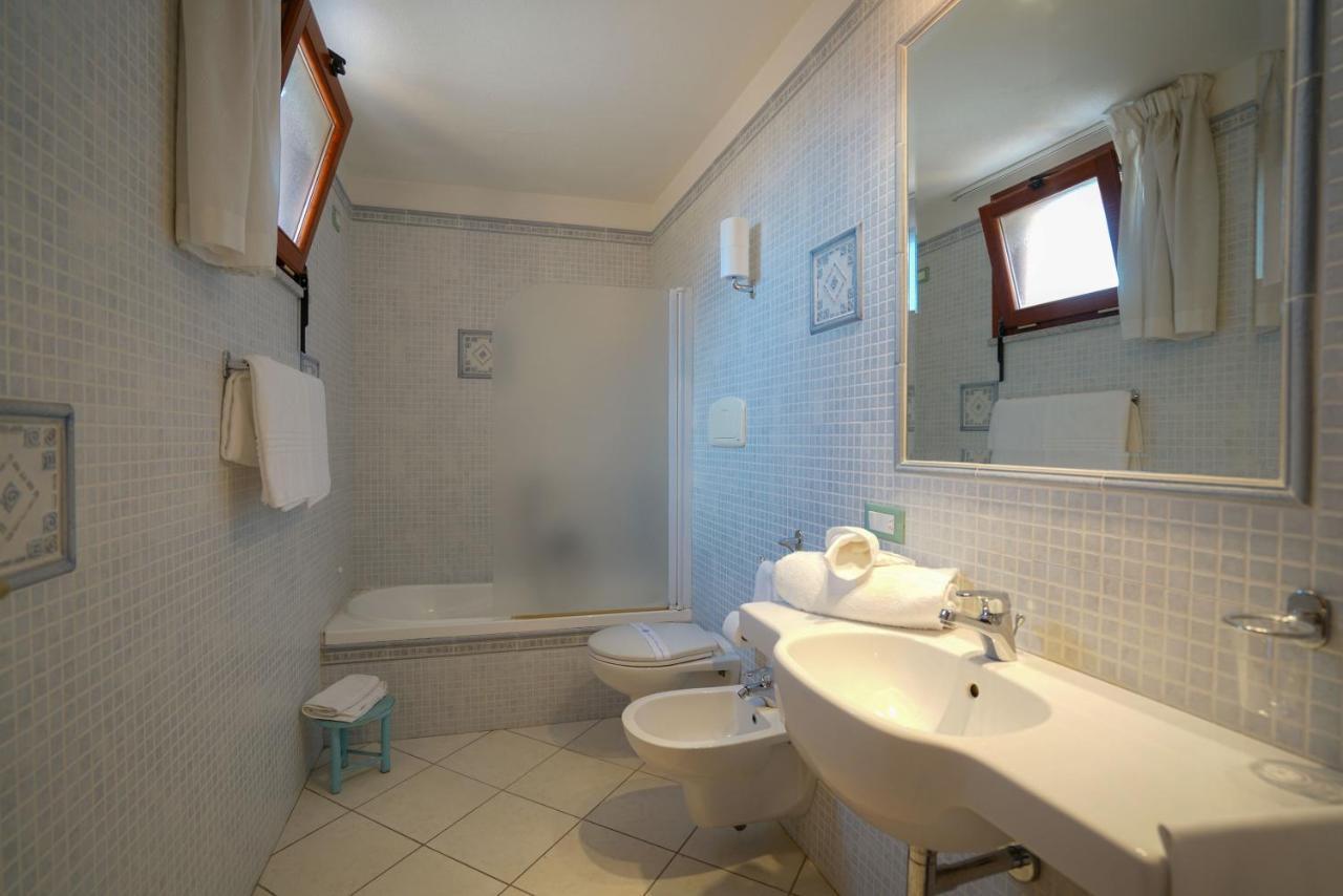 Quadruple Room,738556306:JPEG
